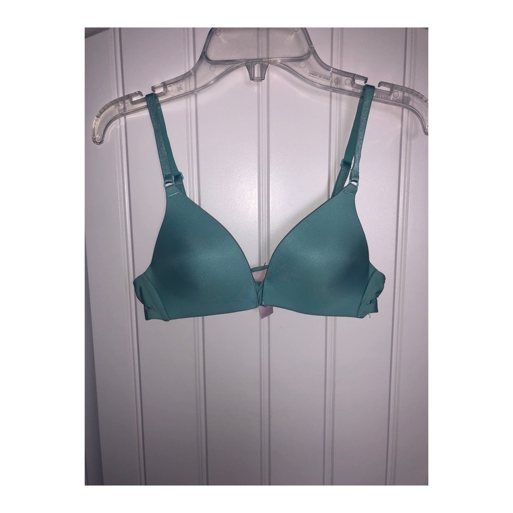 Blue t shirt bra